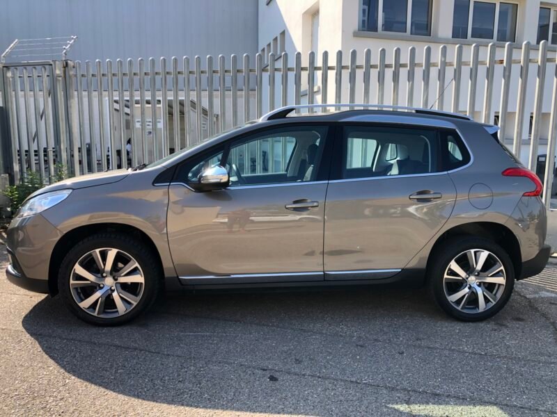 PEUGEOT 2008 1.6HDi 92 Allure