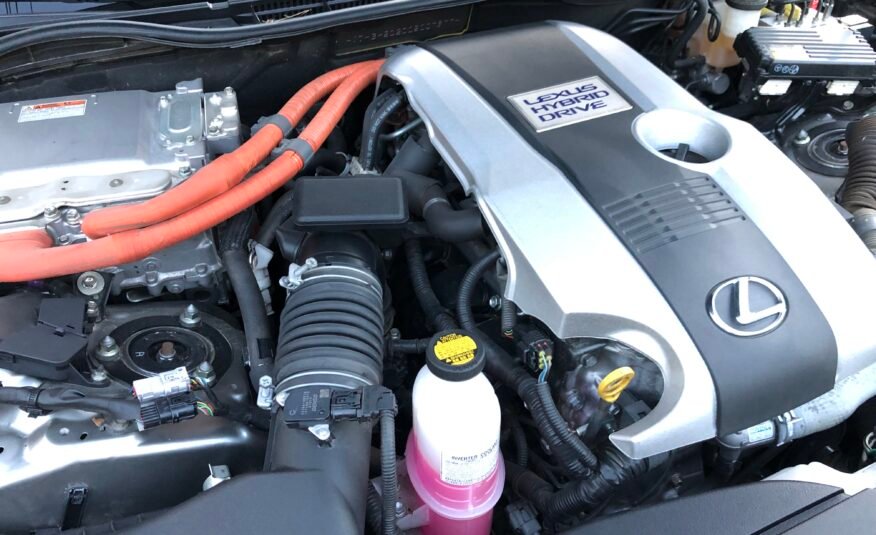 Lexus IS300h Hybrid