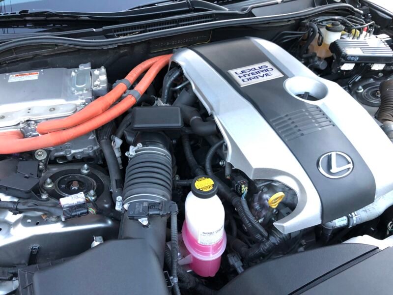 Lexus IS300h Hybrid