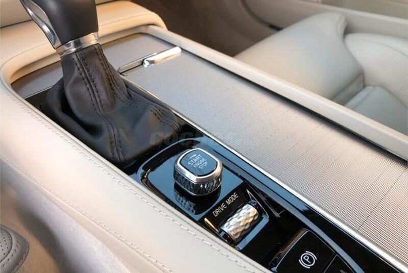 VOLVO V90 2.0 D4 Inscription Auto 5p.
