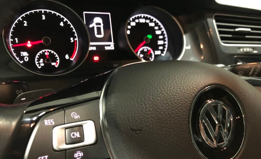 VOLKSWAGEN Golf 1.6TDi 115cv Bussines Edition DSG