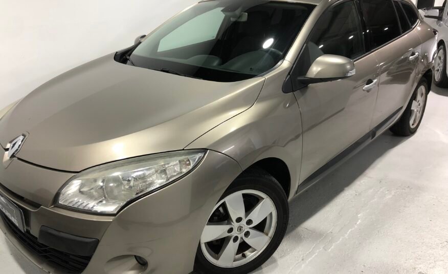 RENAULT Megane Sport Tourer 1.5DCi 110cv