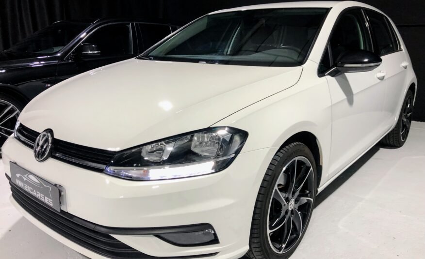 VOLKSWAGEN Golf 1.6TDi 115cv Bussines Edition DSG