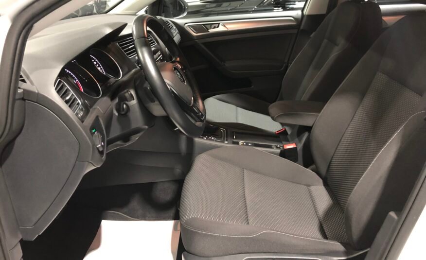 VOLKSWAGEN Golf 1.6TDi 115cv Bussines Edition DSG
