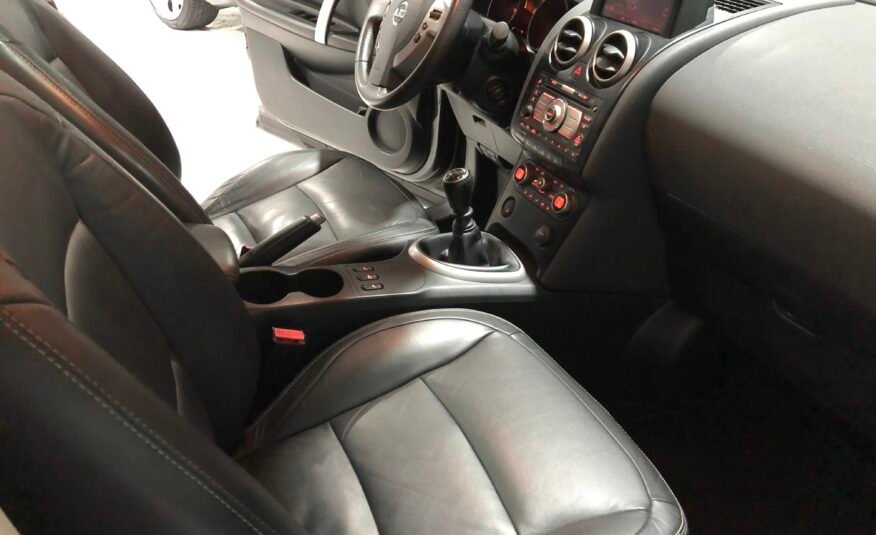 NISSAN Qashqai 2.0i 16v