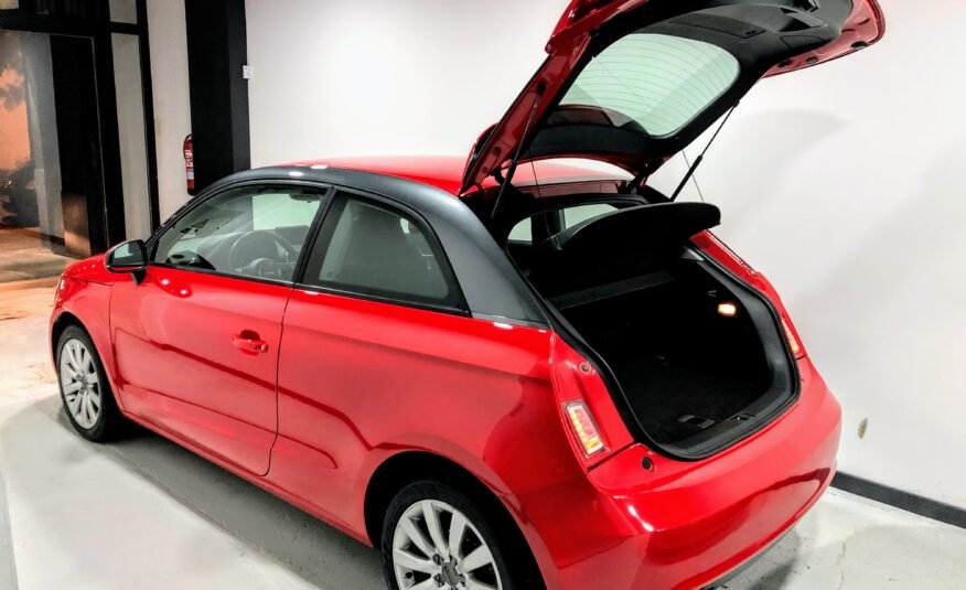 AUDI A1 1.6TDi 90cv