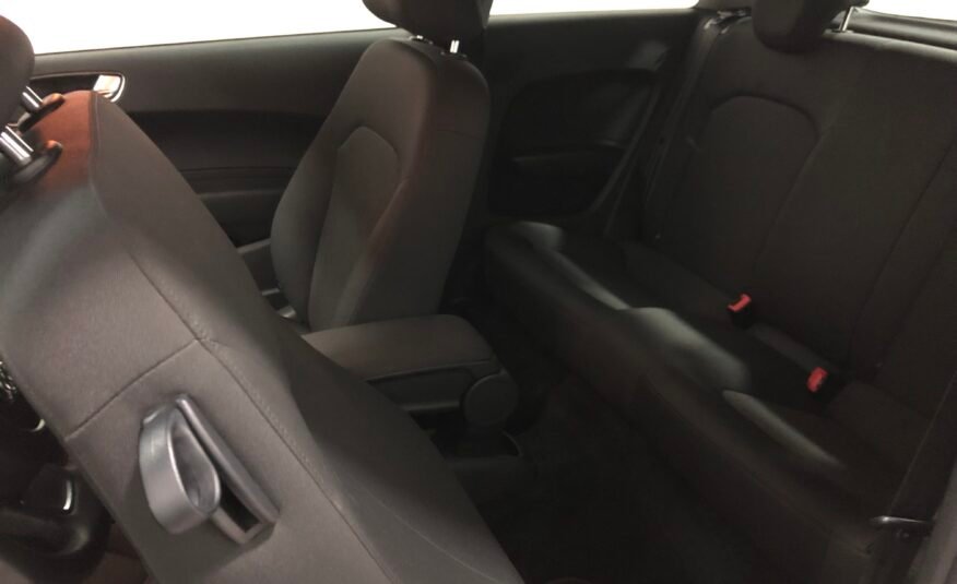 AUDI A1 1.6TDi 90cv