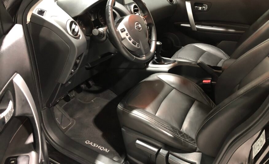 NISSAN Qashqai 2.0i 16v