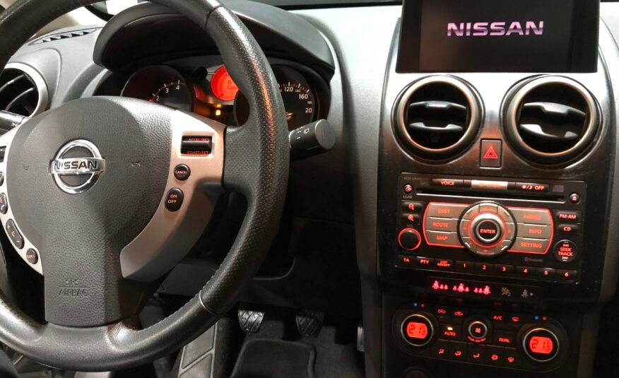 NISSAN Qashqai 2.0i 16v