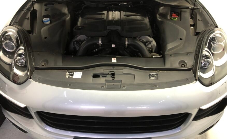 PORSCHE CAYENNE S