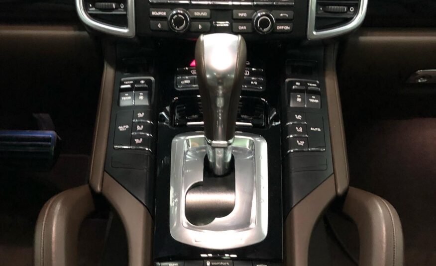 PORSCHE CAYENNE S
