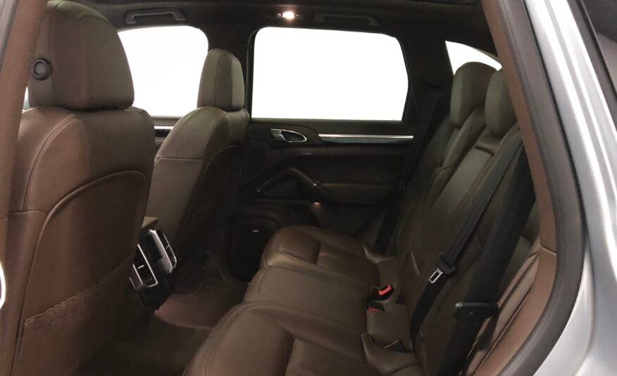PORSCHE CAYENNE S
