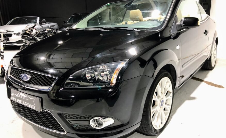 FORD Focus CC 2.0i 16v Titanium