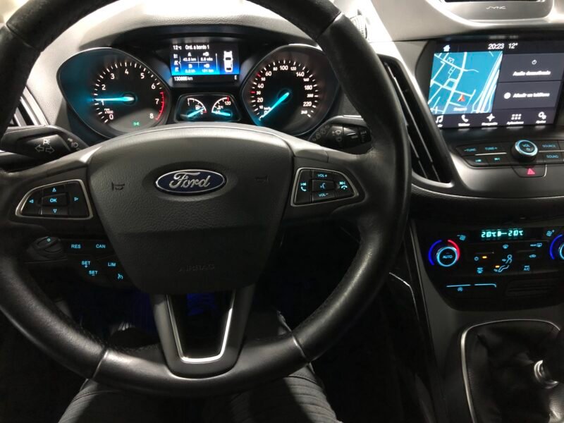 FORD Kuga 1.5 ECOBOOST TTITANIUM