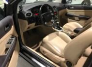 FORD Focus CC 2.0i 16v Titanium