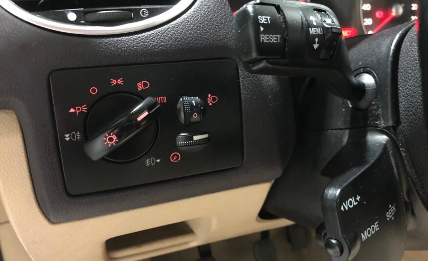 FORD Focus CC 2.0i 16v Titanium