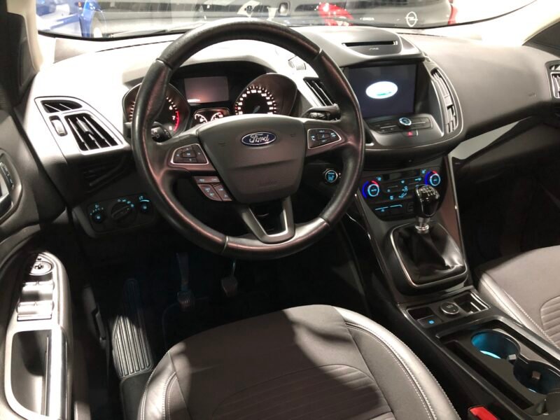 FORD Kuga 1.5 ECOBOOST TTITANIUM