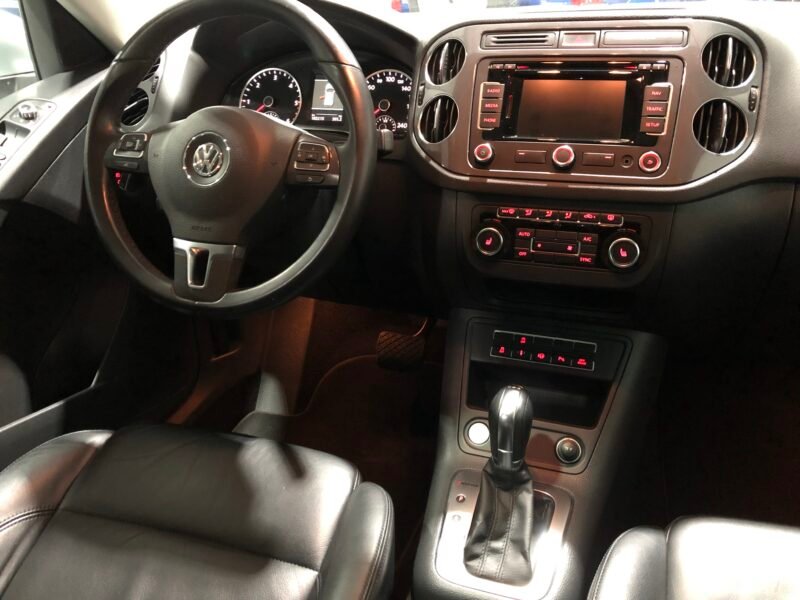 VOLKSWAGEN TIGUAN 2.0TDi Country 4MOTION
