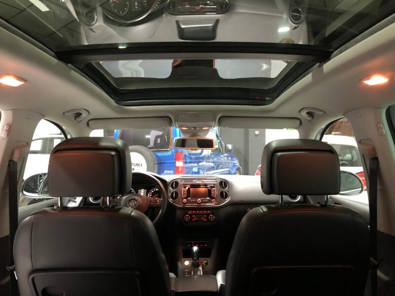 VOLKSWAGEN TIGUAN 2.0TDi Country 4MOTION