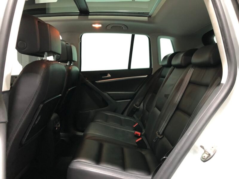 VOLKSWAGEN TIGUAN 2.0TDi Country 4MOTION