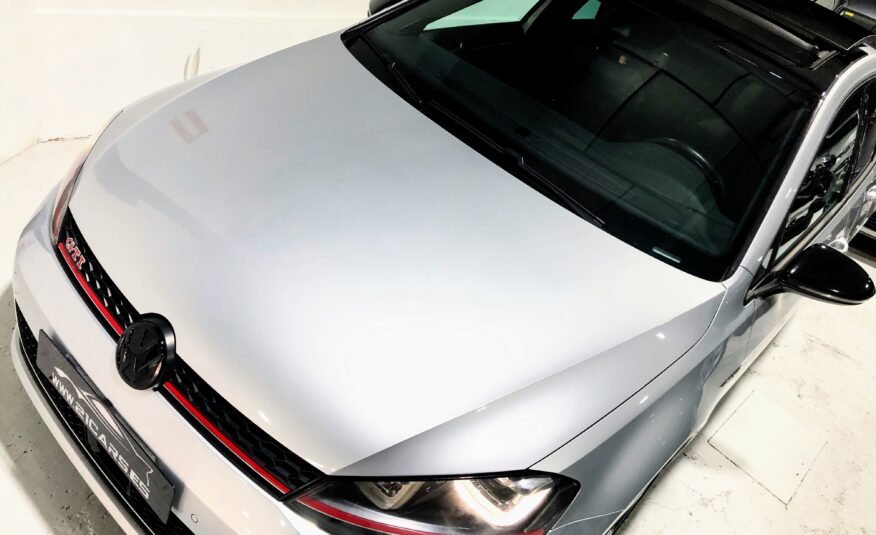 VOLKSWAGEN Golf GTI 230 PERFORMANCE