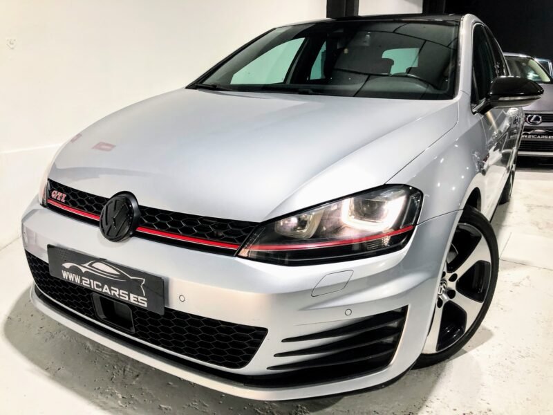 VOLKSWAGEN Golf GTI 230 PERFORMANCE
