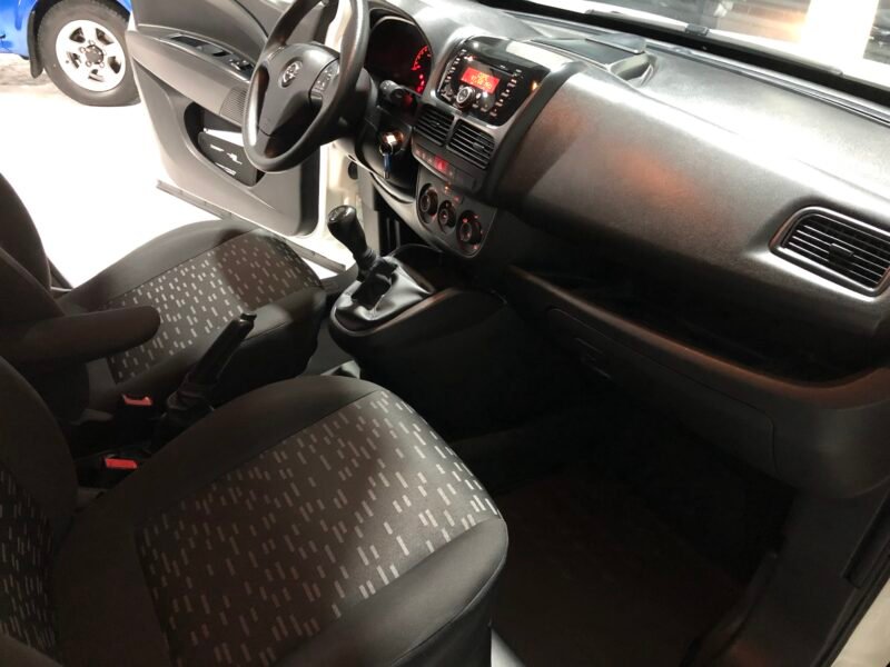 OPEL Combo 1.3CDTi Furgón