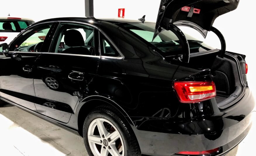 AUDI A3 Sedán 1.6TDi