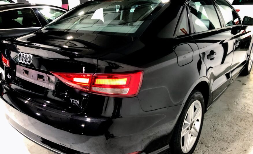 AUDI A3 Sedán 1.6TDi