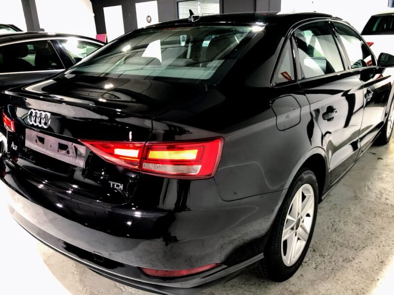 AUDI A3 Sedán 1.6TDi
