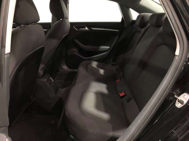 AUDI A3 Sedán 1.6TDi