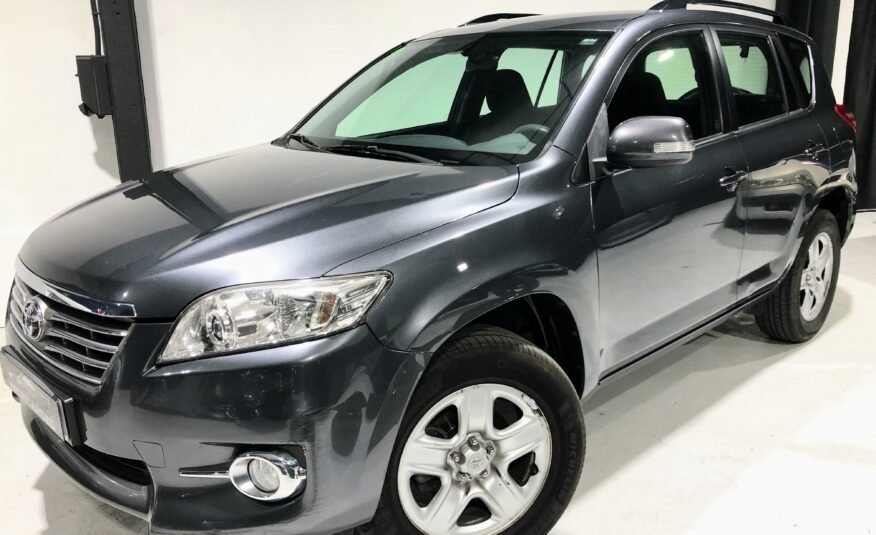 TOYOTA Rav4 2.2 D4D 4×4