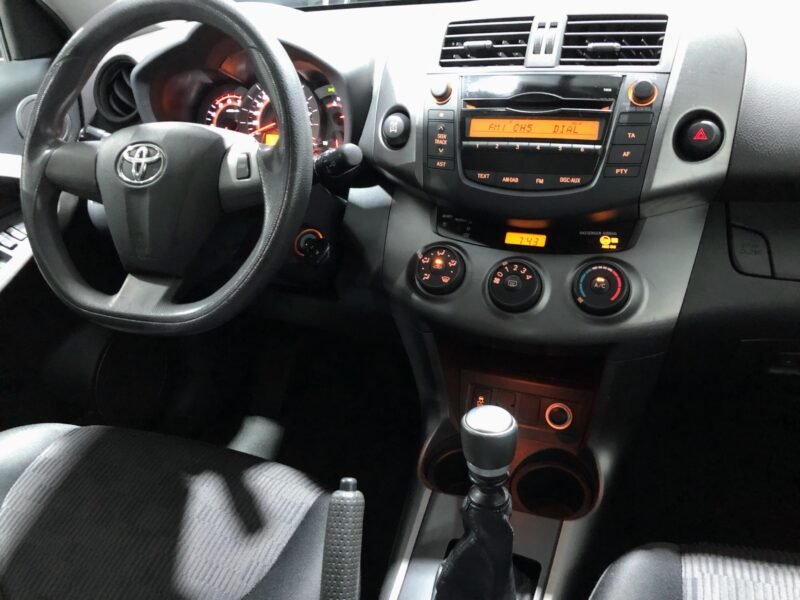 TOYOTA Rav4 2.2 D4D 4×4