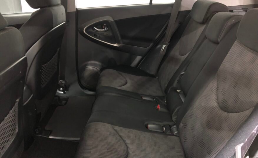 TOYOTA Rav4 2.2 D4D 4×4
