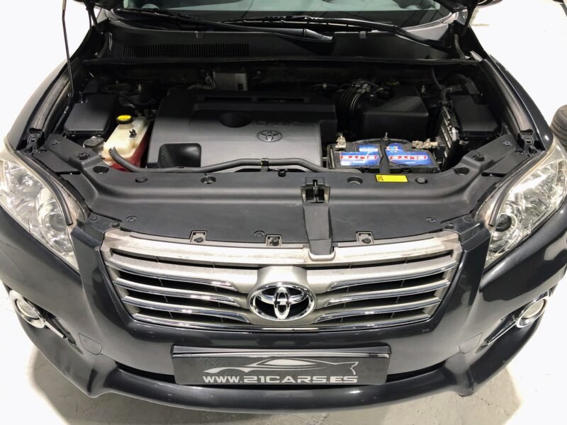 TOYOTA Rav4 2.2 D4D 4×4