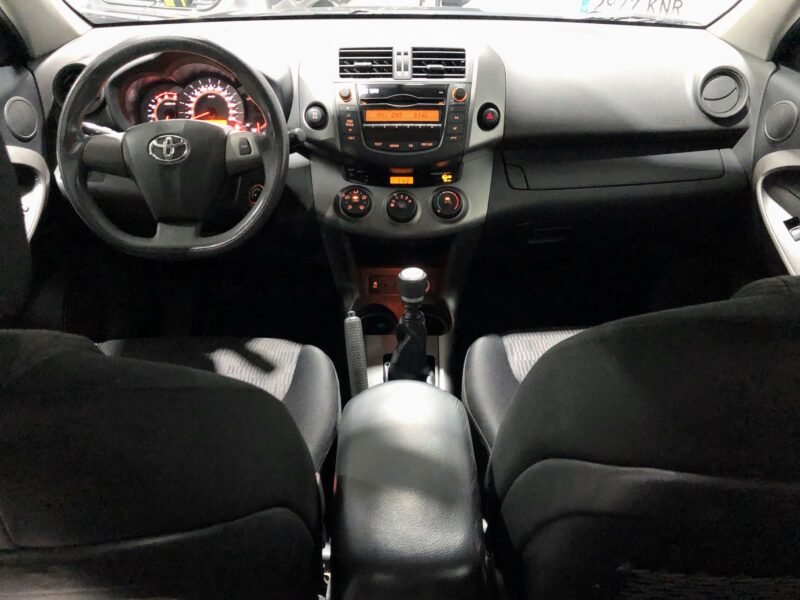 TOYOTA Rav4 2.2 D4D 4×4