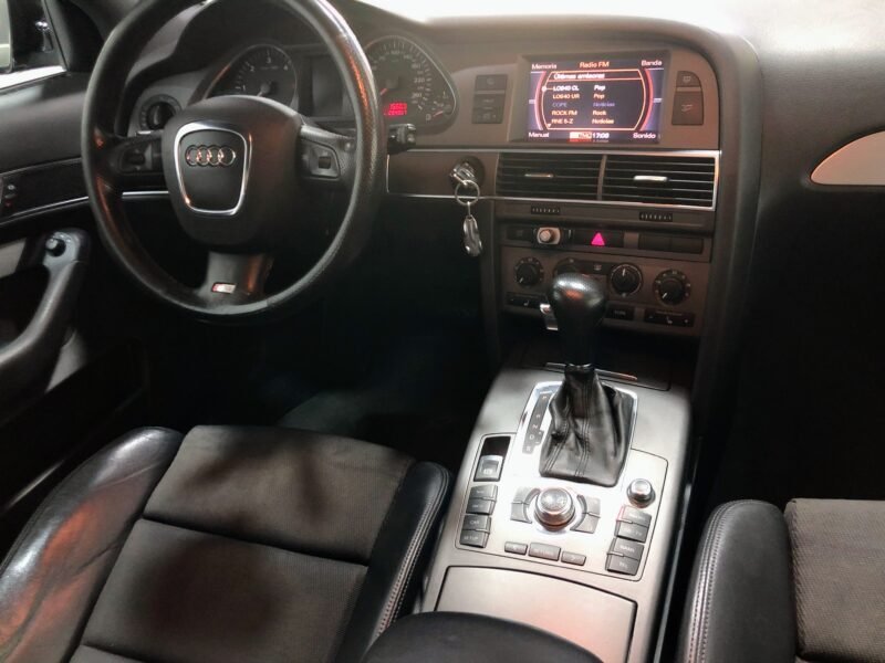 AUDI A6 Avant 3.0TDi Quattro Tiptronic Sline