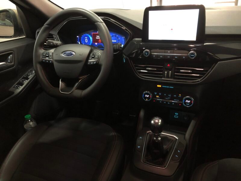 FORD Kuga 1.5i ECOBOOST 150 ST LINE X