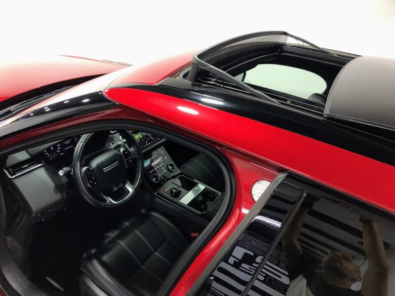 LAND-ROVER RANGE ROVER VELAR 2.0D 240 R-Dynamic