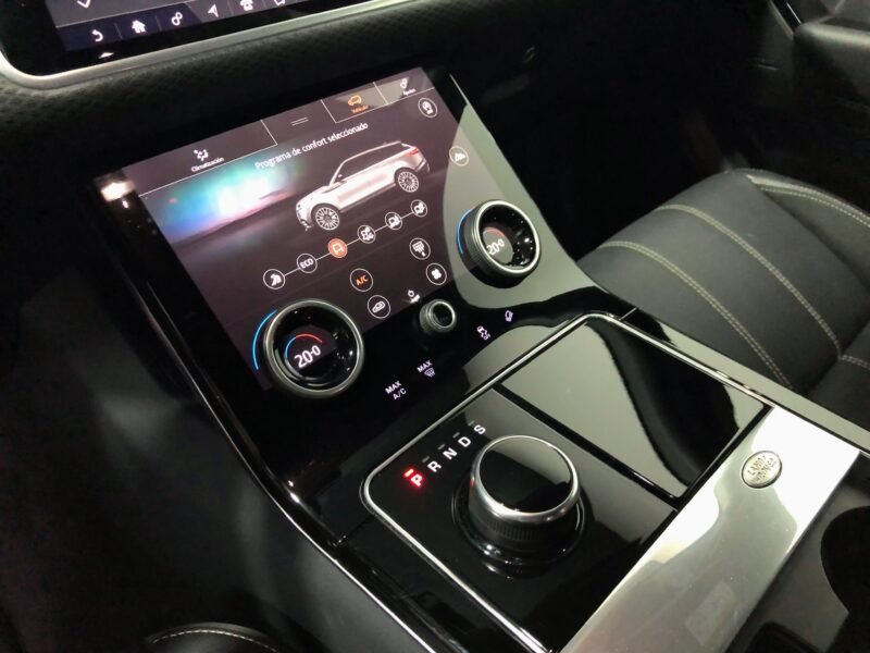 LAND-ROVER RANGE ROVER VELAR 2.0D 240 R-Dynamic