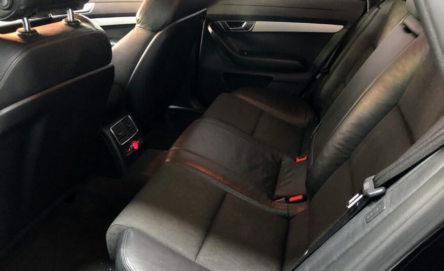 AUDI A6 Avant 3.0TDi Quattro Tiptronic Sline