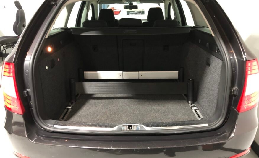 SKODA SUPERB Combi 2.0TDi 140 DSG