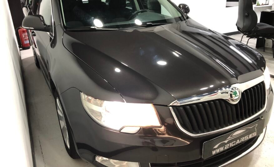 SKODA SUPERB Combi 2.0TDi 140 DSG