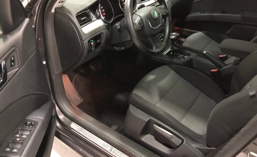 SKODA SUPERB Combi 2.0TDi 140 DSG