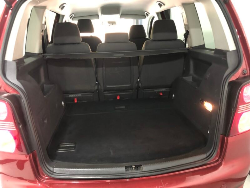 VOLKSWAGEN Touran 1.9TDi 105 Travel