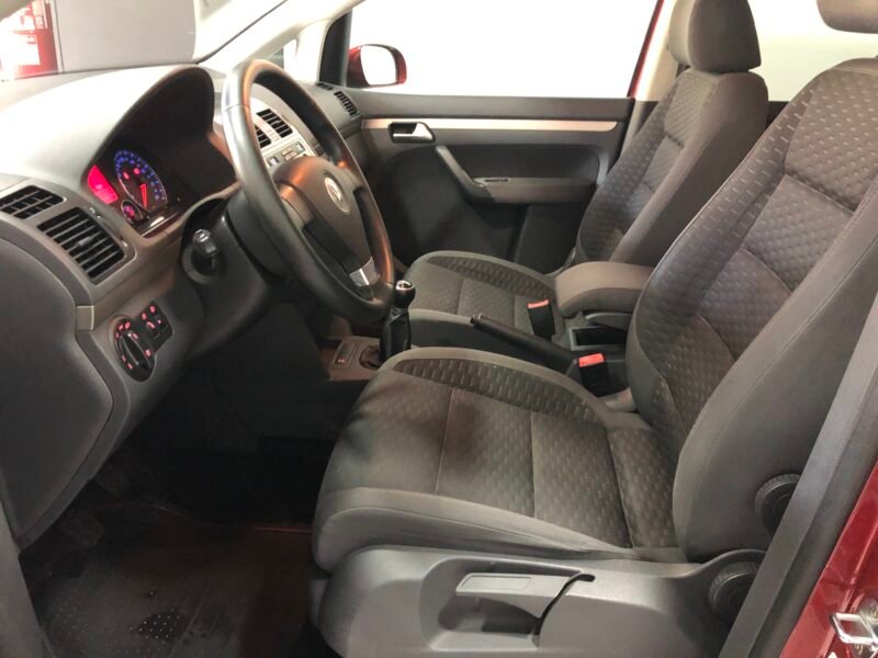 VOLKSWAGEN Touran 1.9TDi 105 Travel