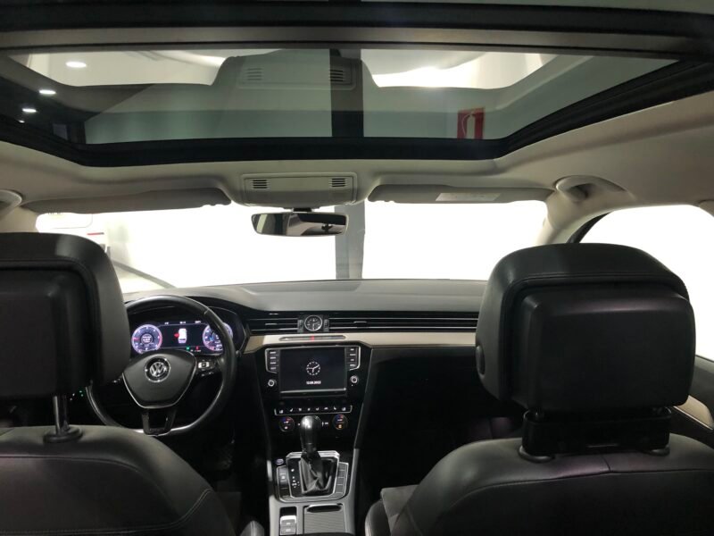 VOLKSWAGEN Passat Variant 2.0TDi 150 DSG SPORT