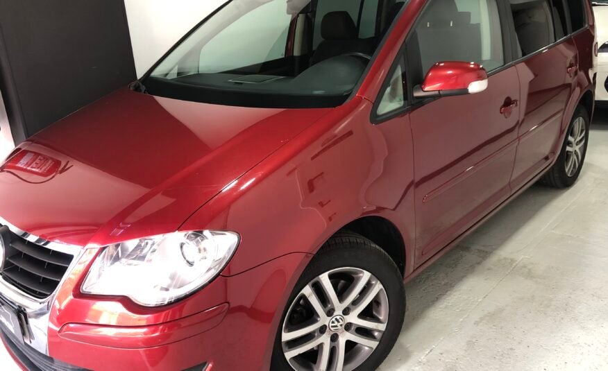 VOLKSWAGEN Touran 1.9TDi 105 Travel