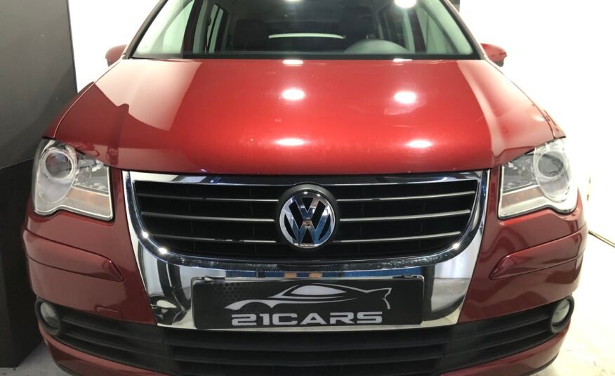 VOLKSWAGEN Touran 1.9TDi 105 Travel