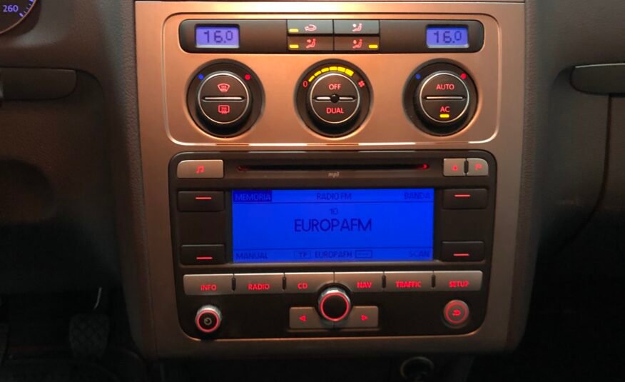 VOLKSWAGEN Touran 1.9TDi 105 Travel